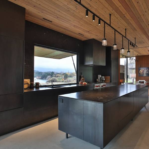 2021 House of the Year Gold Medal Winner